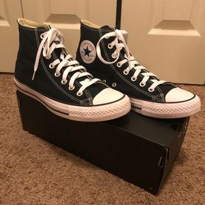 Converse All Star Hi LIKE NEW size 8 men 10 women